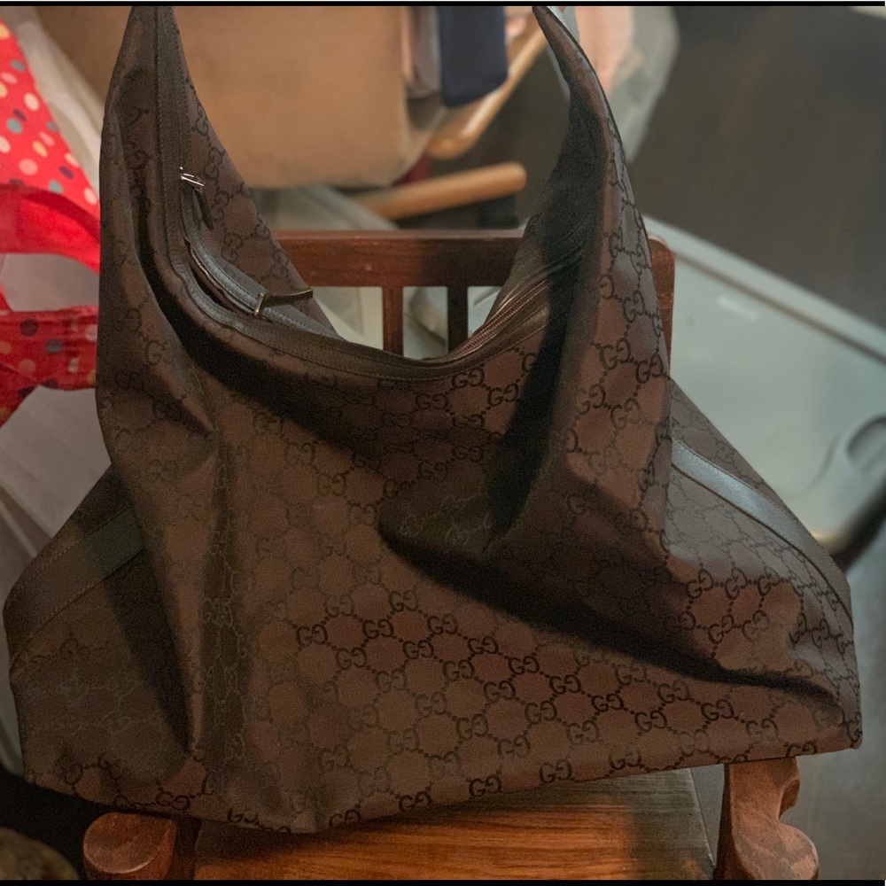 Oversized Gucci tote.